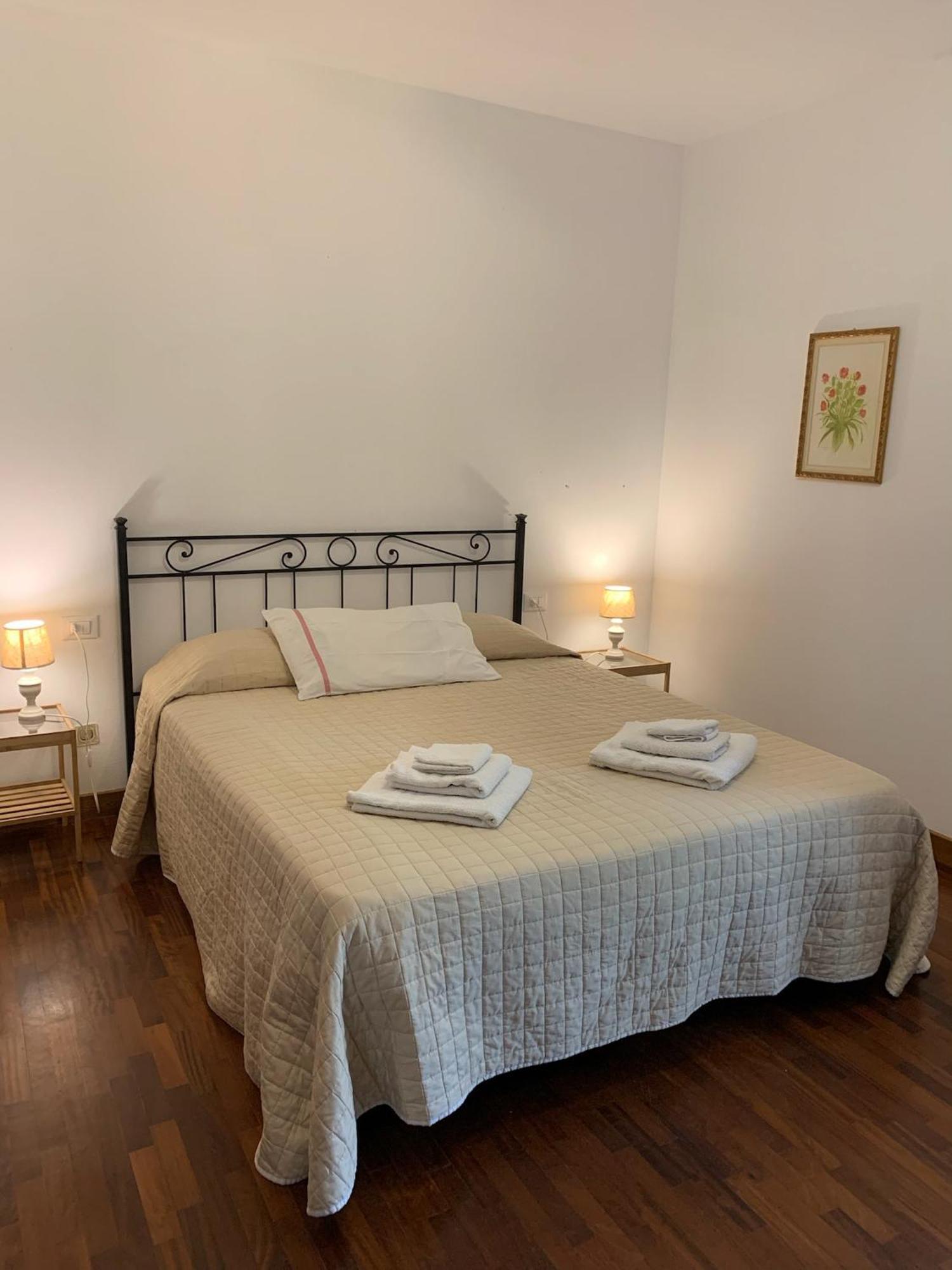 Agriturismo Podere Rondinaio ランポレッキオ エクステリア 写真