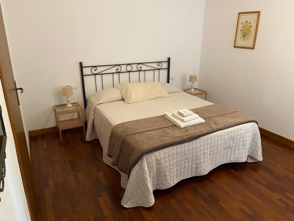 Agriturismo Podere Rondinaio ランポレッキオ エクステリア 写真