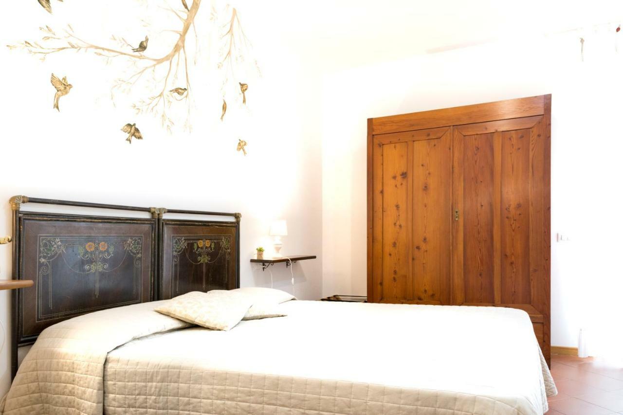 Agriturismo Podere Rondinaio ランポレッキオ エクステリア 写真