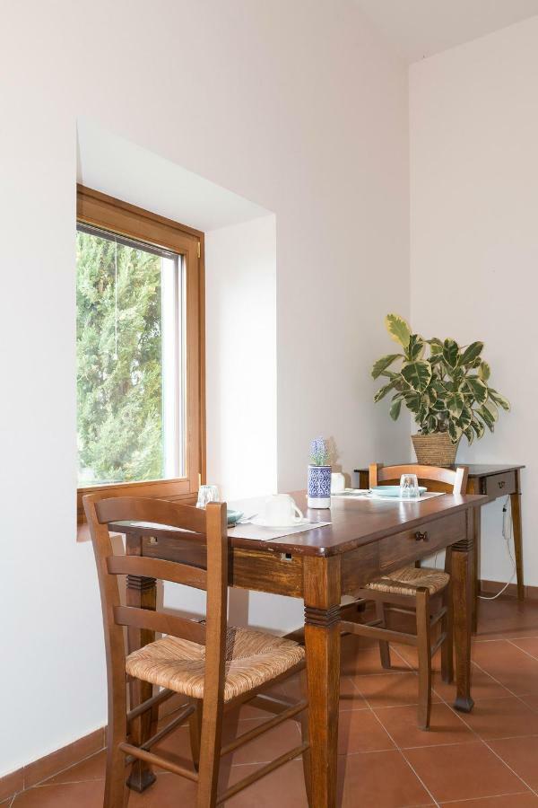 Agriturismo Podere Rondinaio ランポレッキオ エクステリア 写真